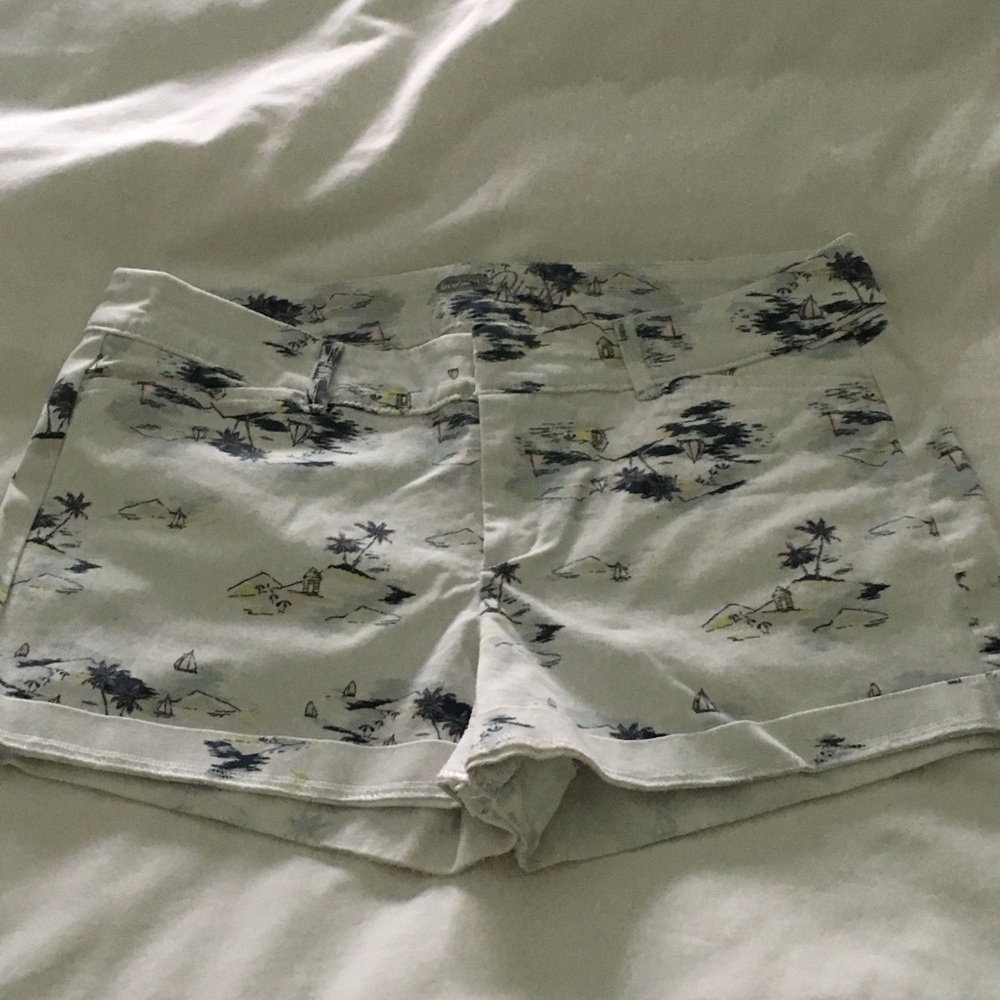 Old Navy Shorts Size 6